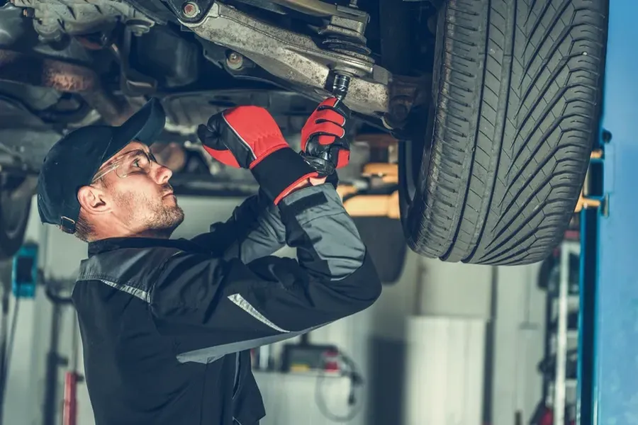 Common Suspension Problems Fixed At Your Location in Greenville, SC Common Suspension Problems Fixed At Your Location in Greenville, SC